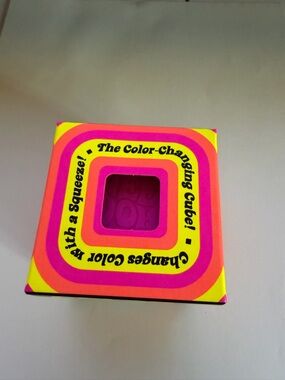 Color-Changing Cube Toy - Neon Yellow, Hot Pink & Orange Packaging